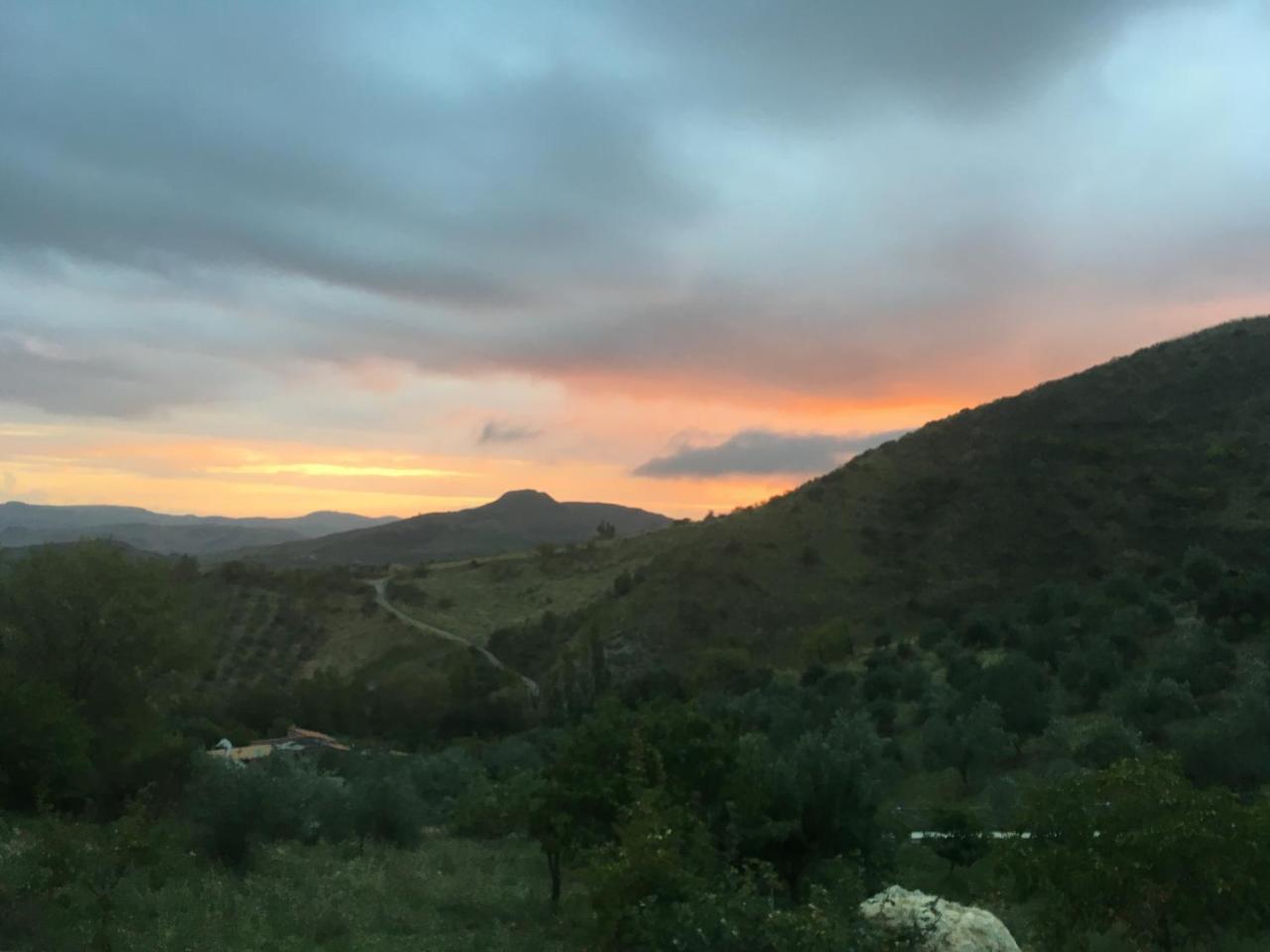 Agriturismo Gelso Castellana Sicula Eksteriør billede